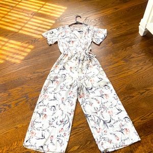 Jumpsuit with floral pattern brand new wide leg crop